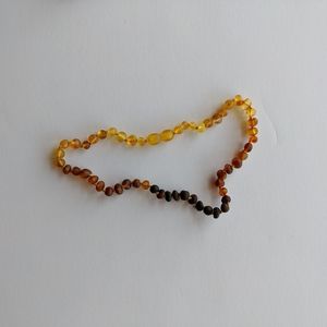Mama Natural Amber Teething Necklace